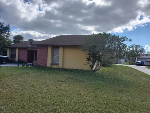 A home in POINCIANA