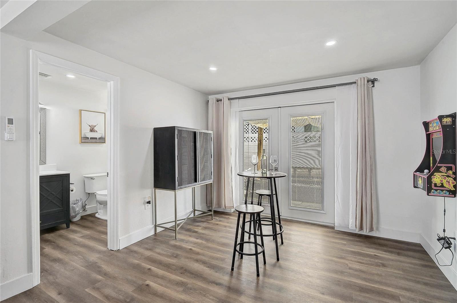 GEDNEY RICHARD H INC - Residential