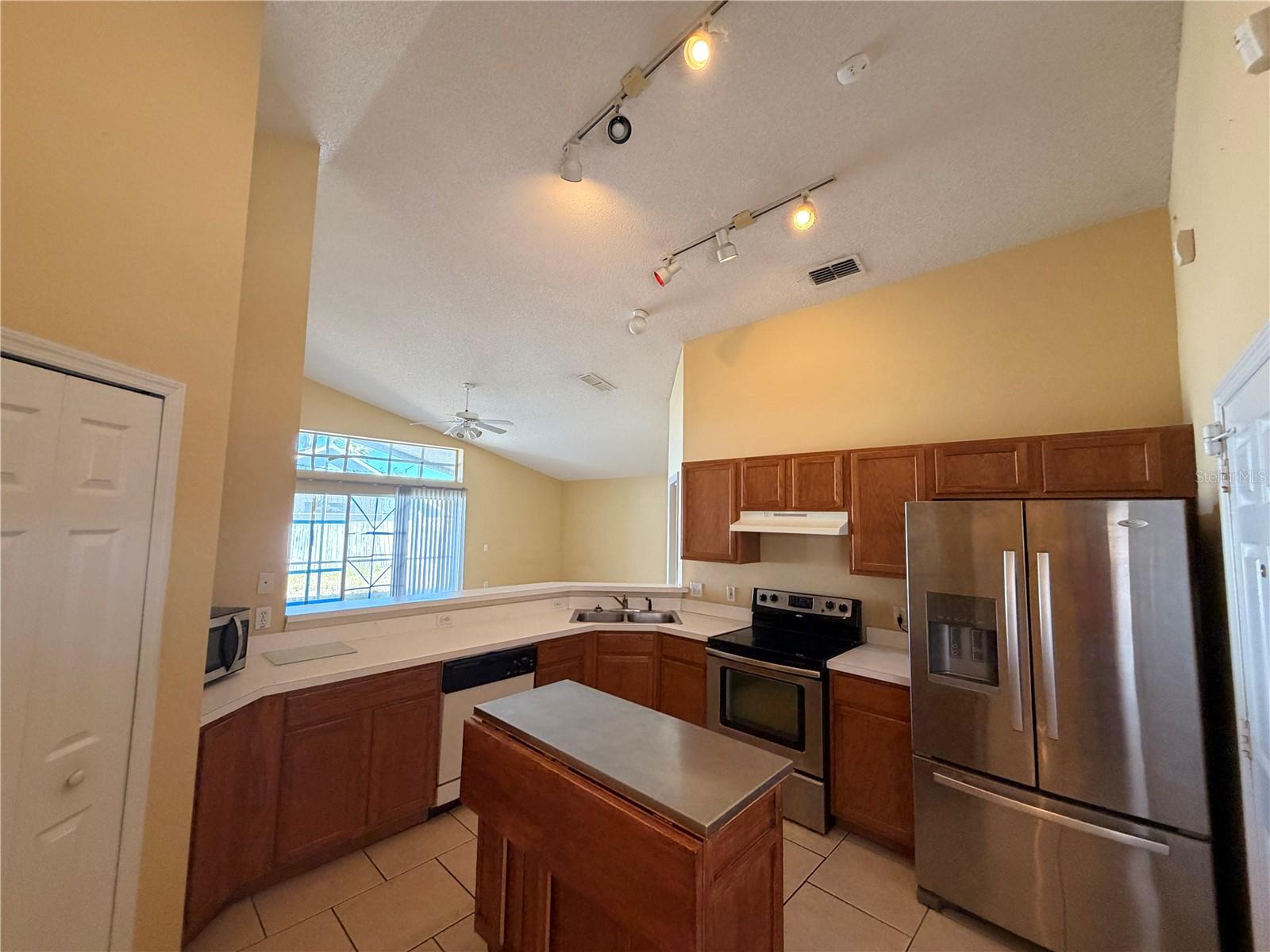 REGENCY PLACE PH 02 - Residential