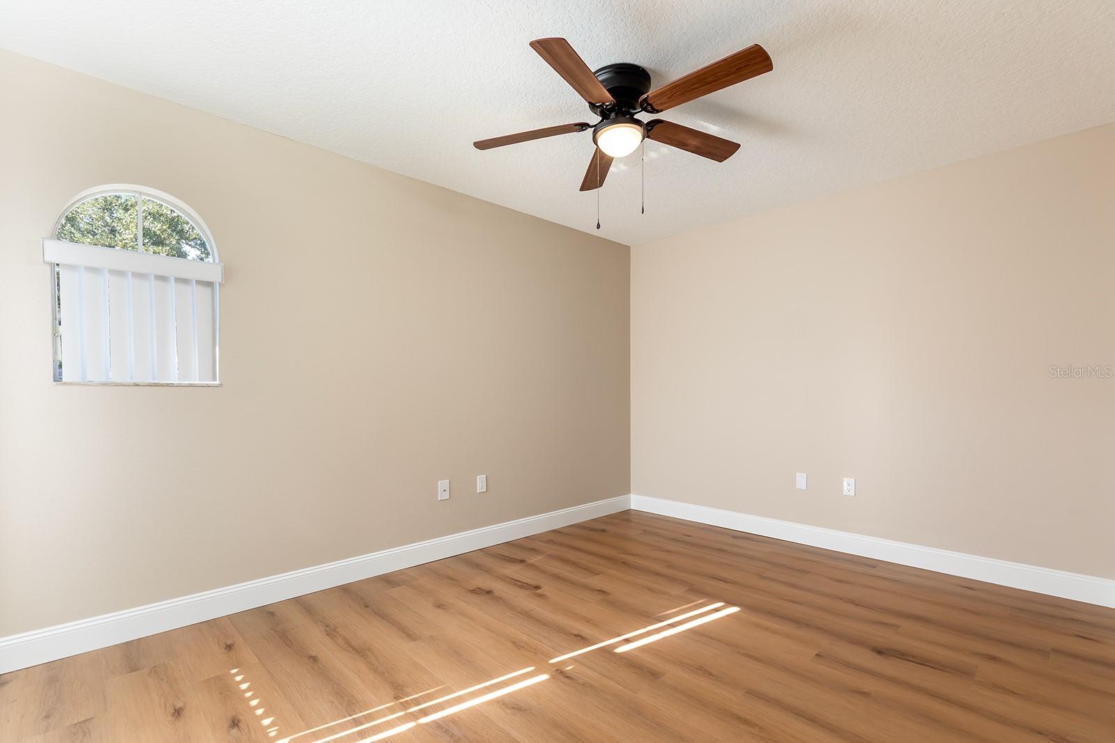 MONTCLAIR PH 01 - Residential