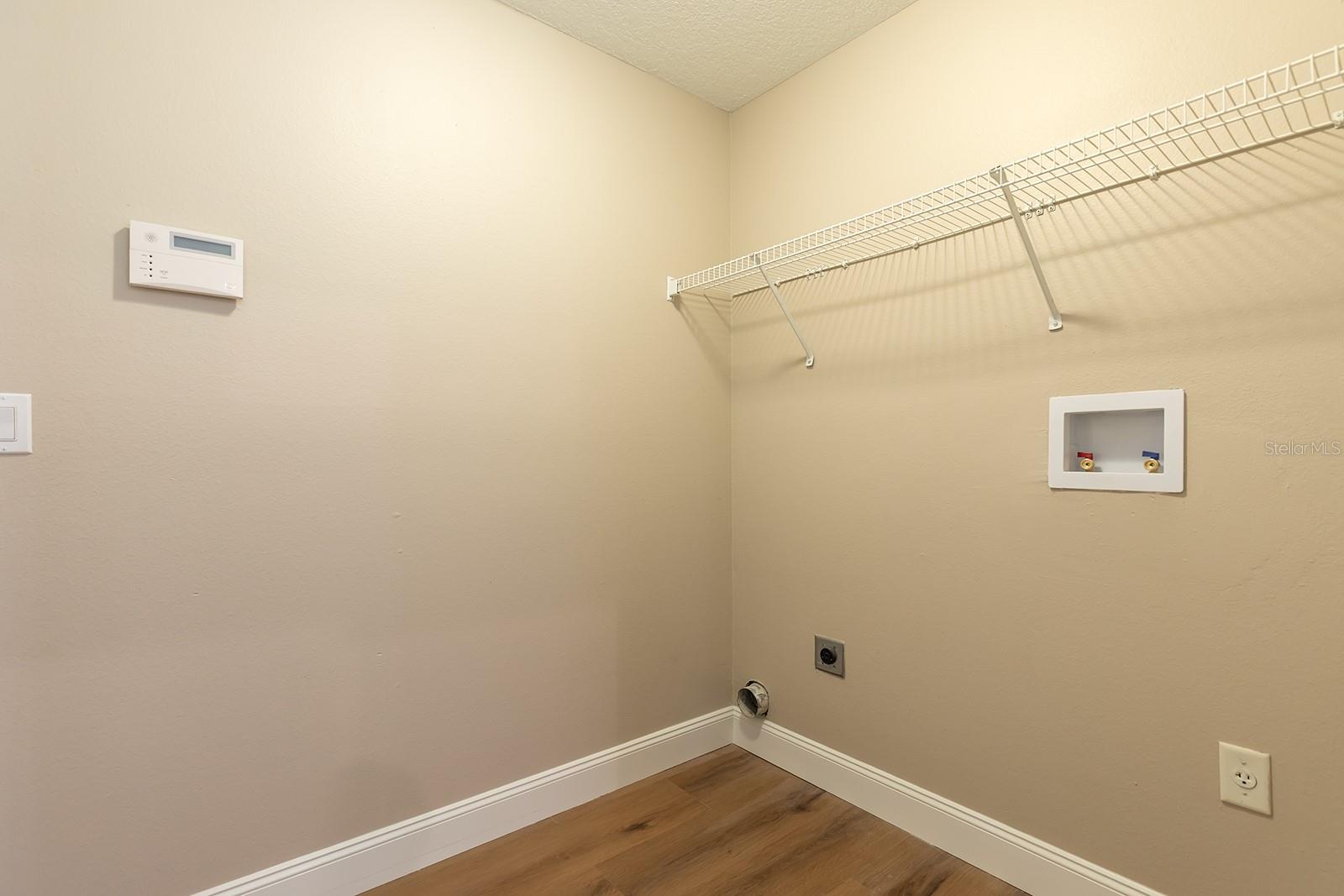 MONTCLAIR PH 01 - Residential