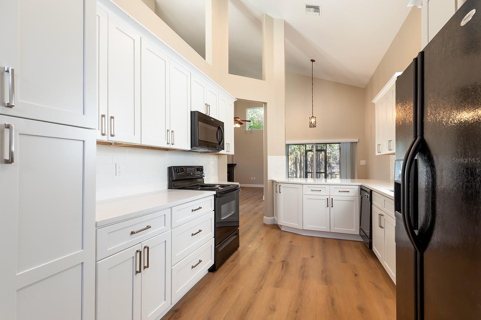 MONTCLAIR PH 01 - Residential