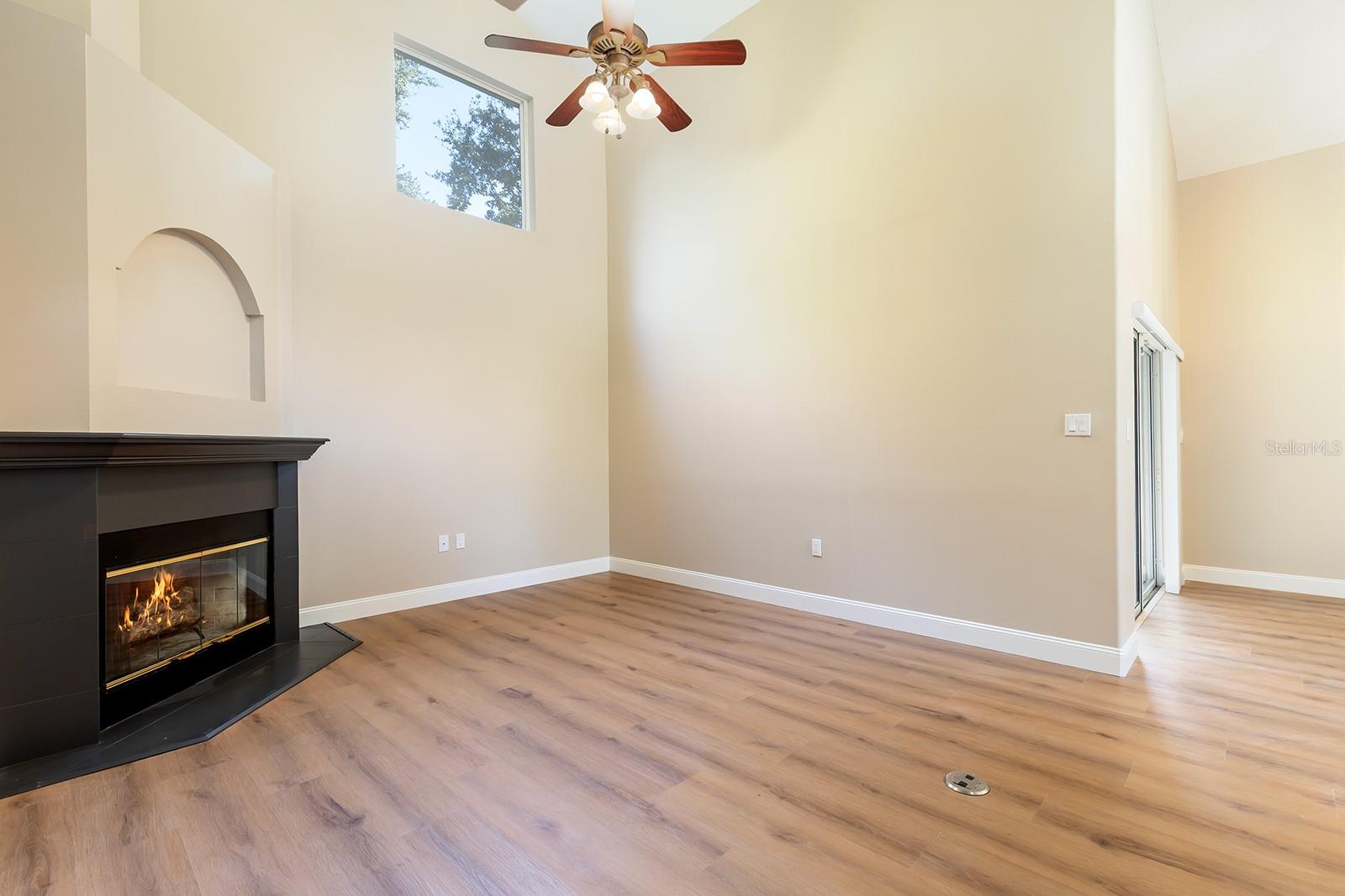 MONTCLAIR PH 01 - Residential