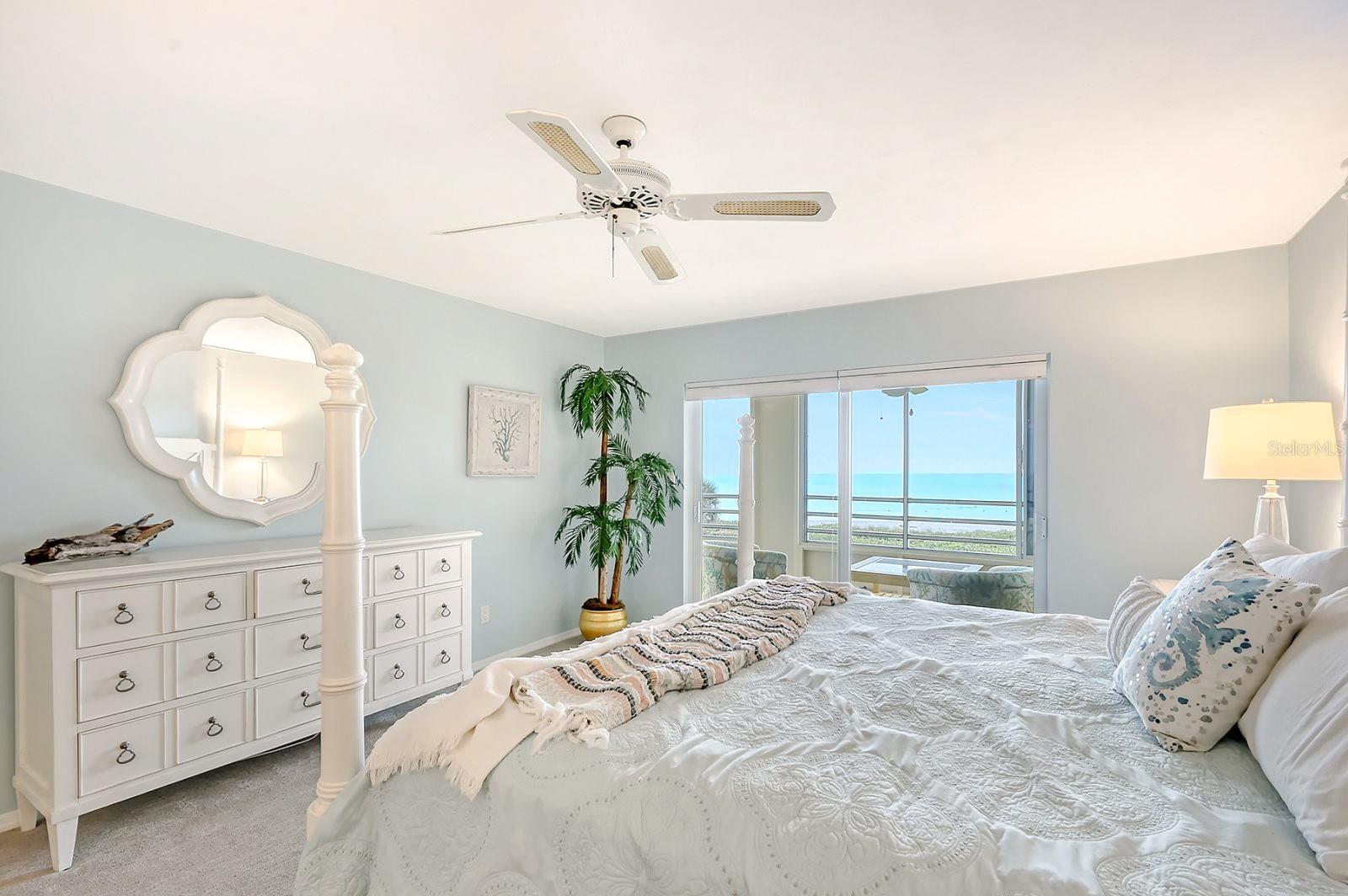 ISLAND SHORES - Residential