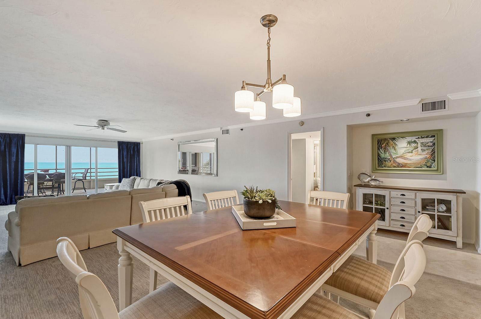 ISLAND SHORES - Residential