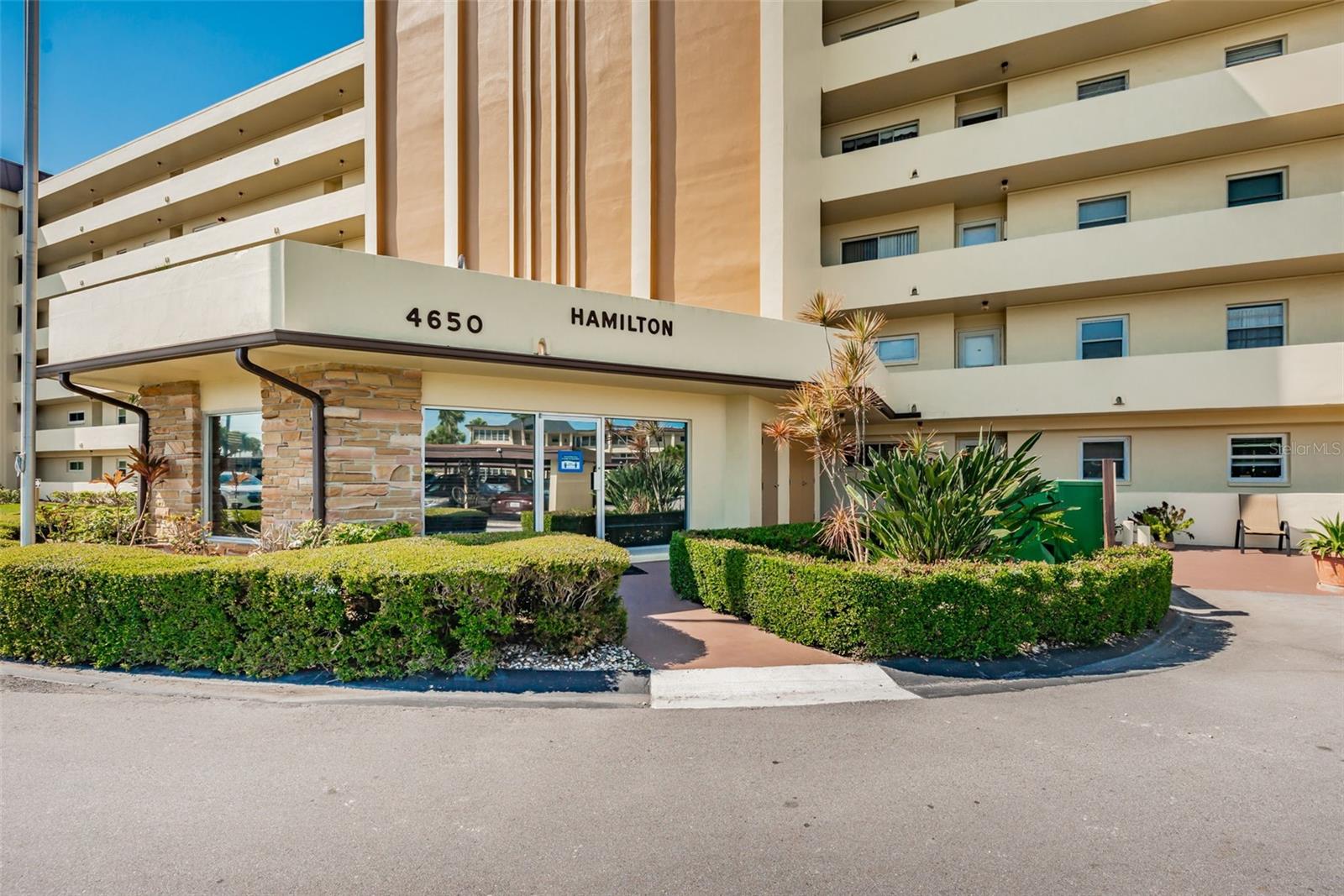 HAMILTON HOUSE THE CONDO - Residential