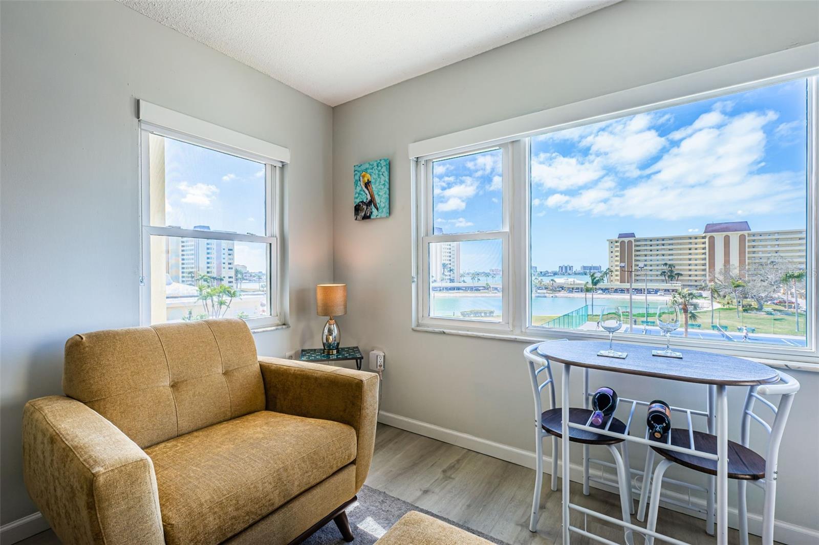 HAMILTON HOUSE THE CONDO - Residential