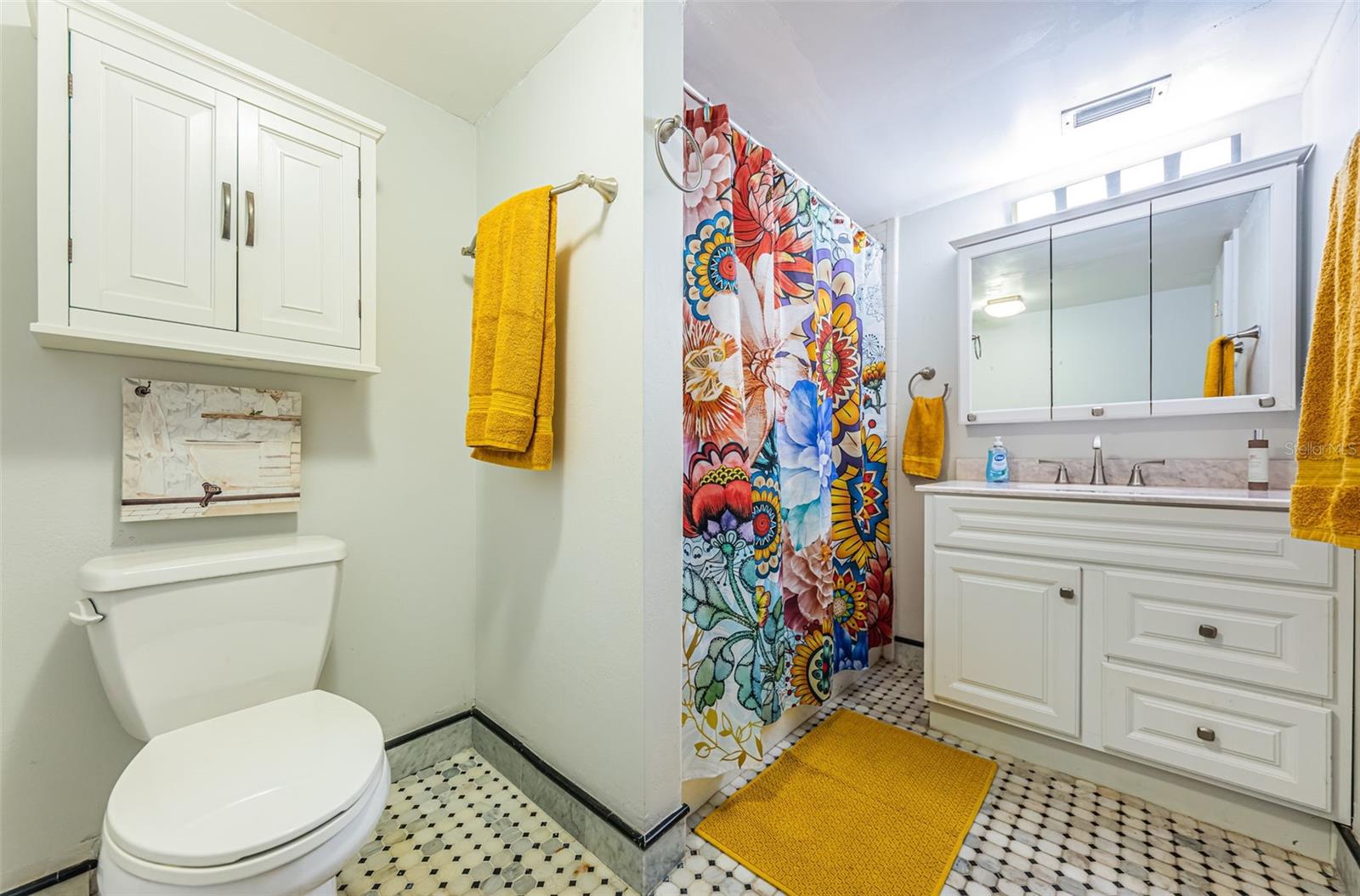 HAMILTON HOUSE THE CONDO - Residential