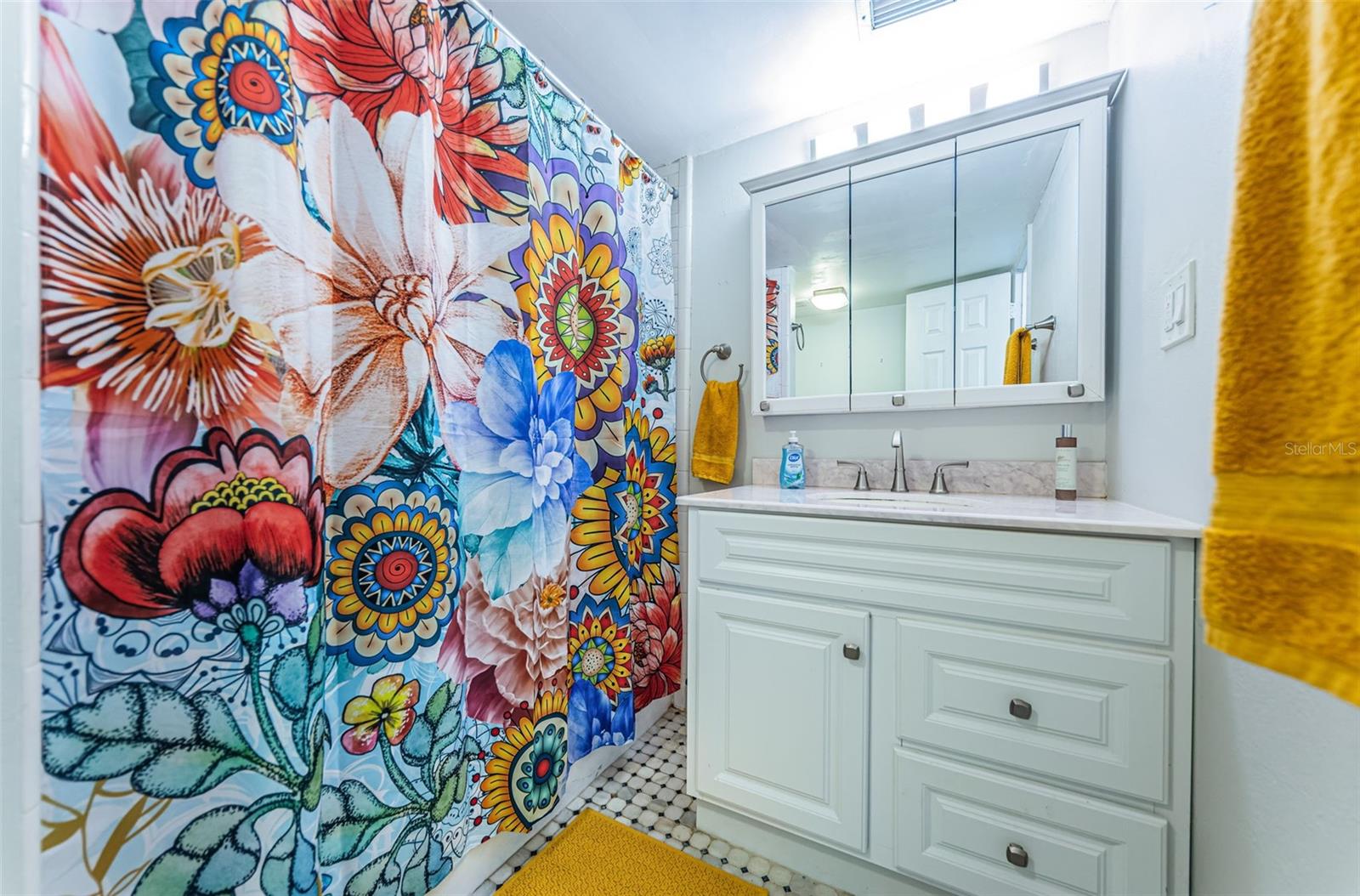 HAMILTON HOUSE THE CONDO - Residential