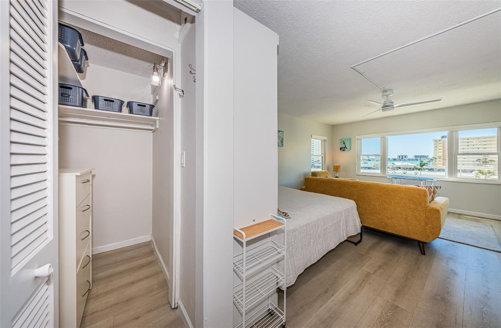 HAMILTON HOUSE THE CONDO - Residential