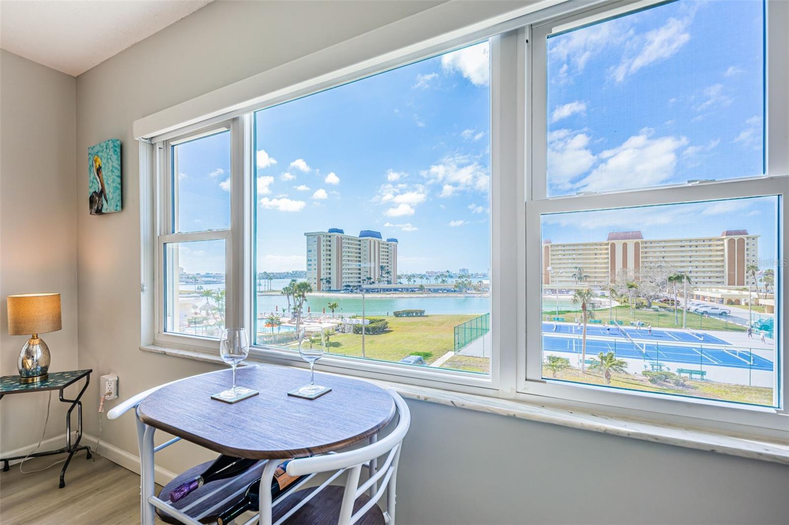 HAMILTON HOUSE THE CONDO - Residential