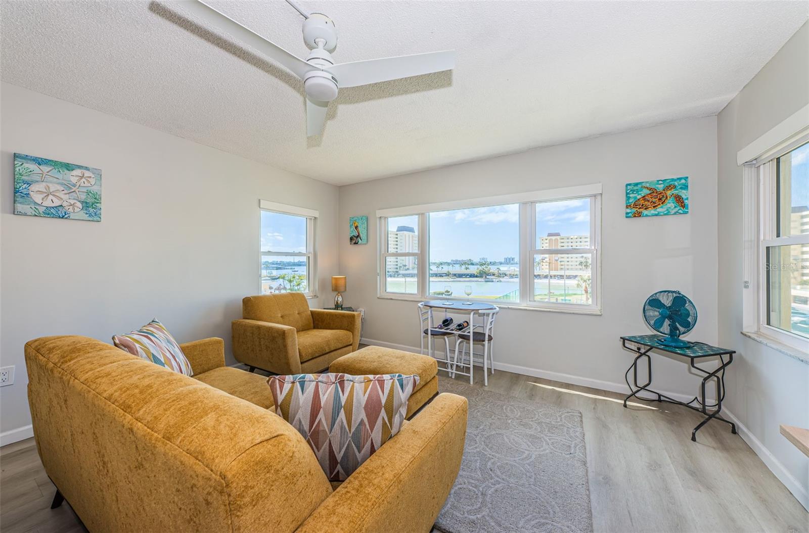 HAMILTON HOUSE THE CONDO - Residential