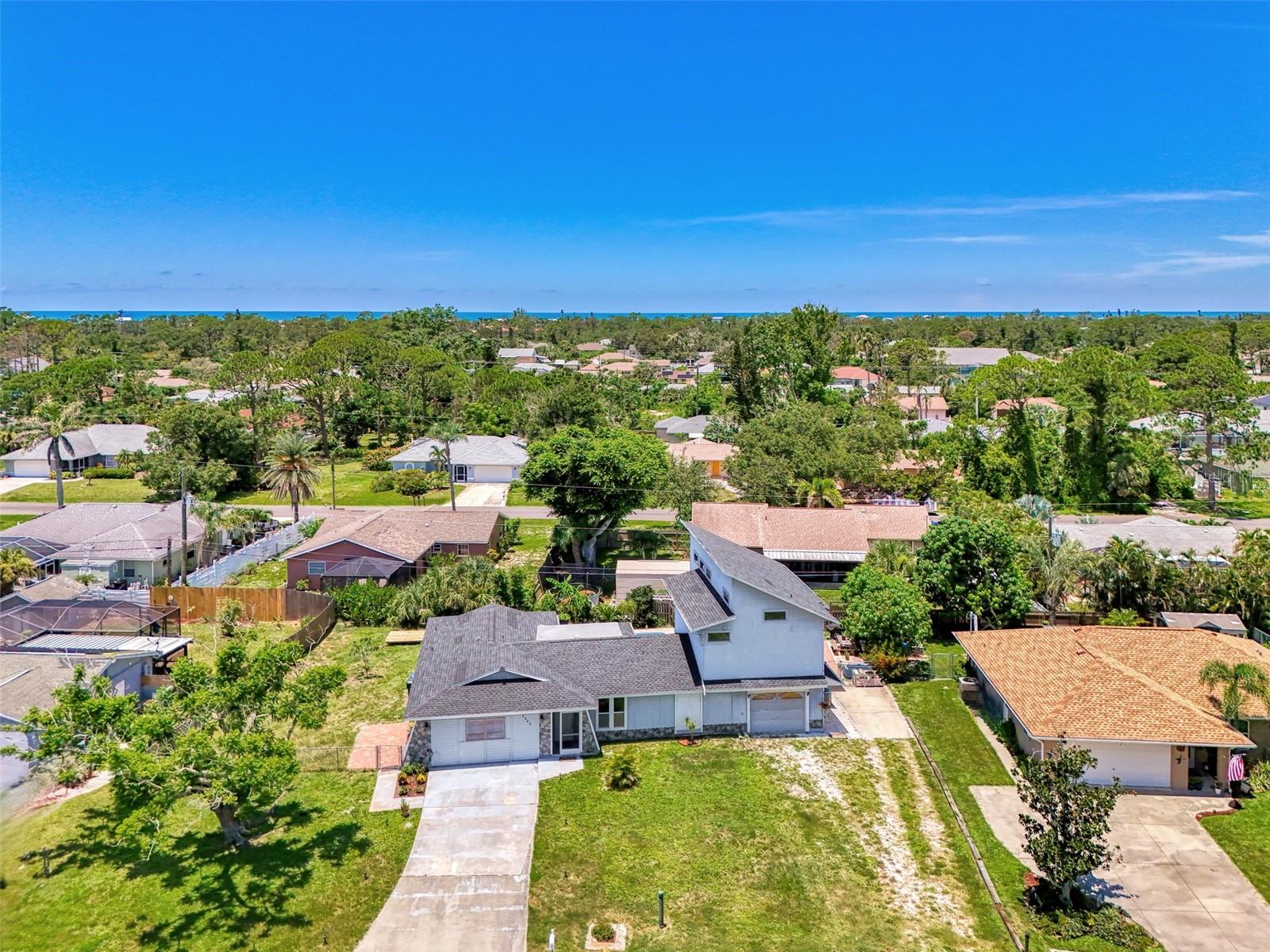 SOUTH VENICE - Residential