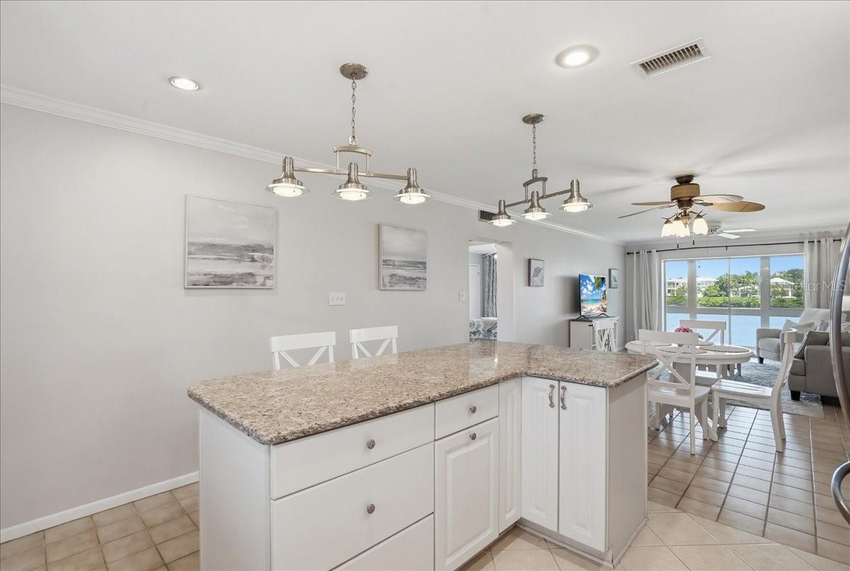 LONGBOAT ARMS - Residential