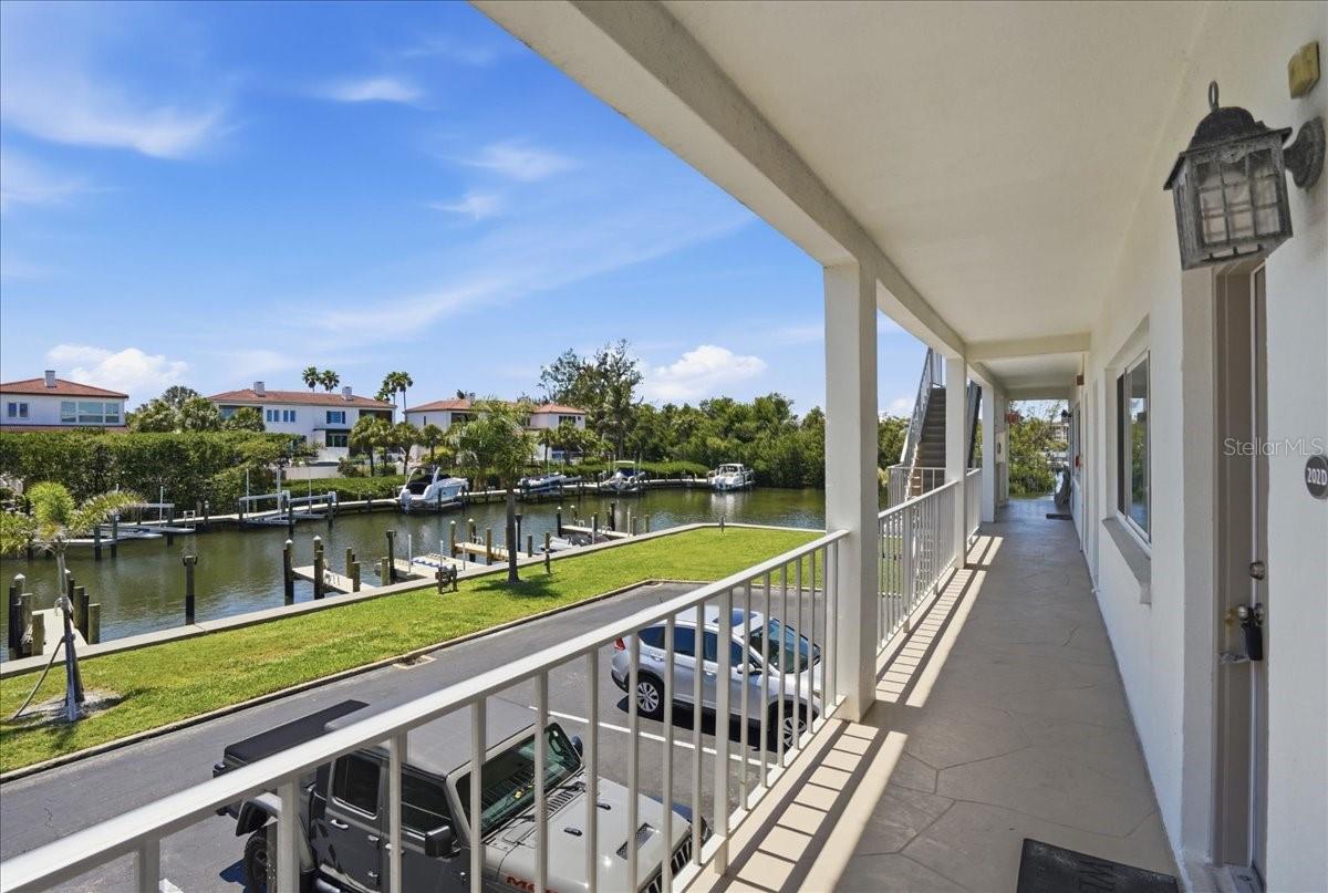 LONGBOAT ARMS - Residential