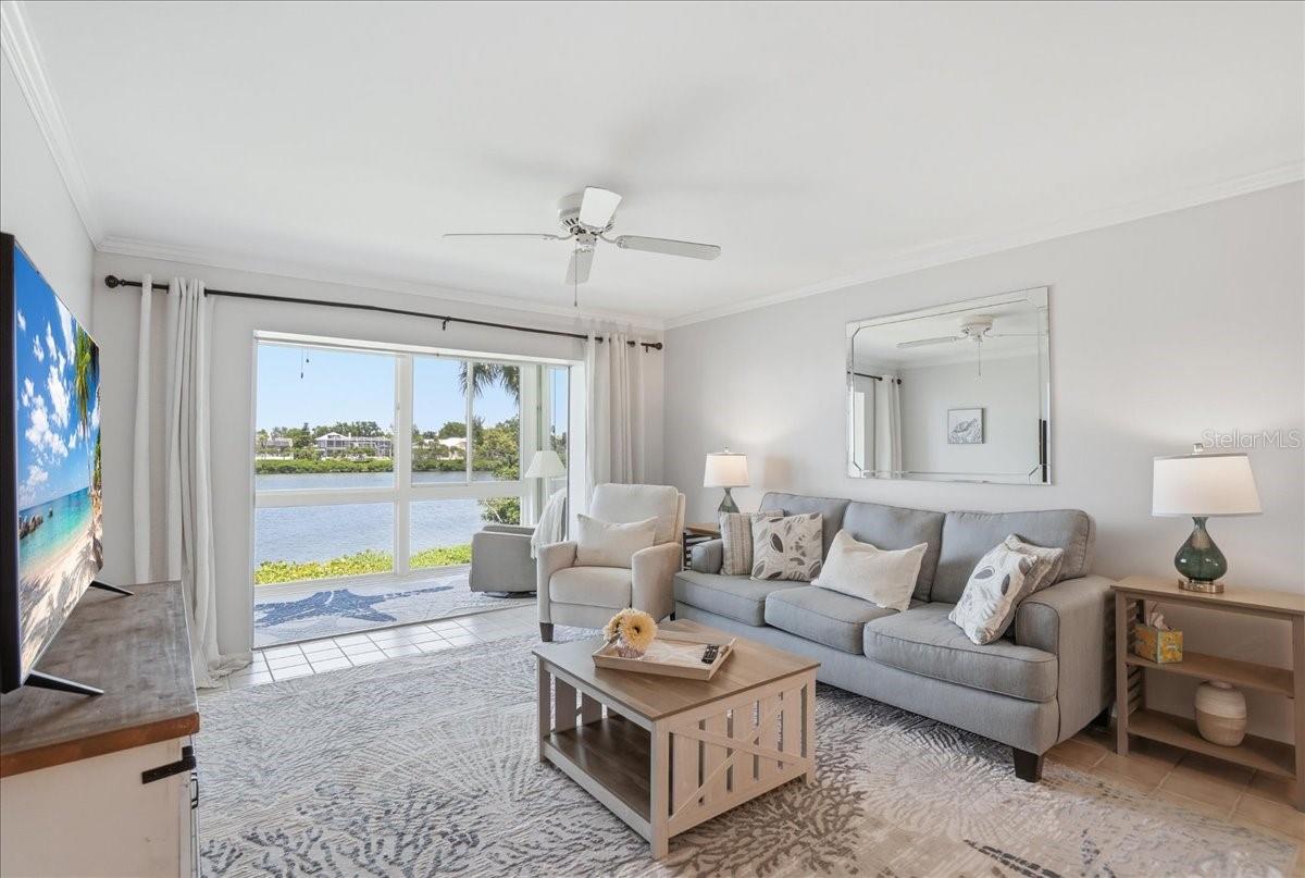 LONGBOAT ARMS - Residential