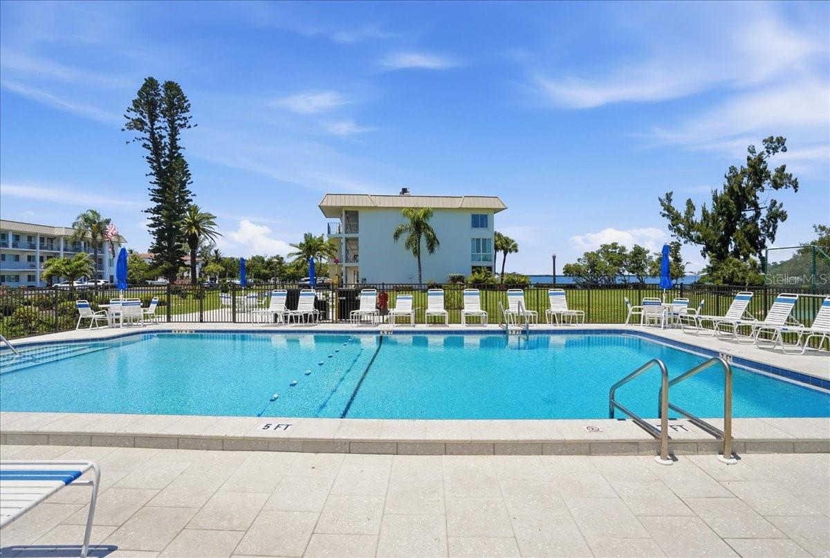 LONGBOAT ARMS - Residential