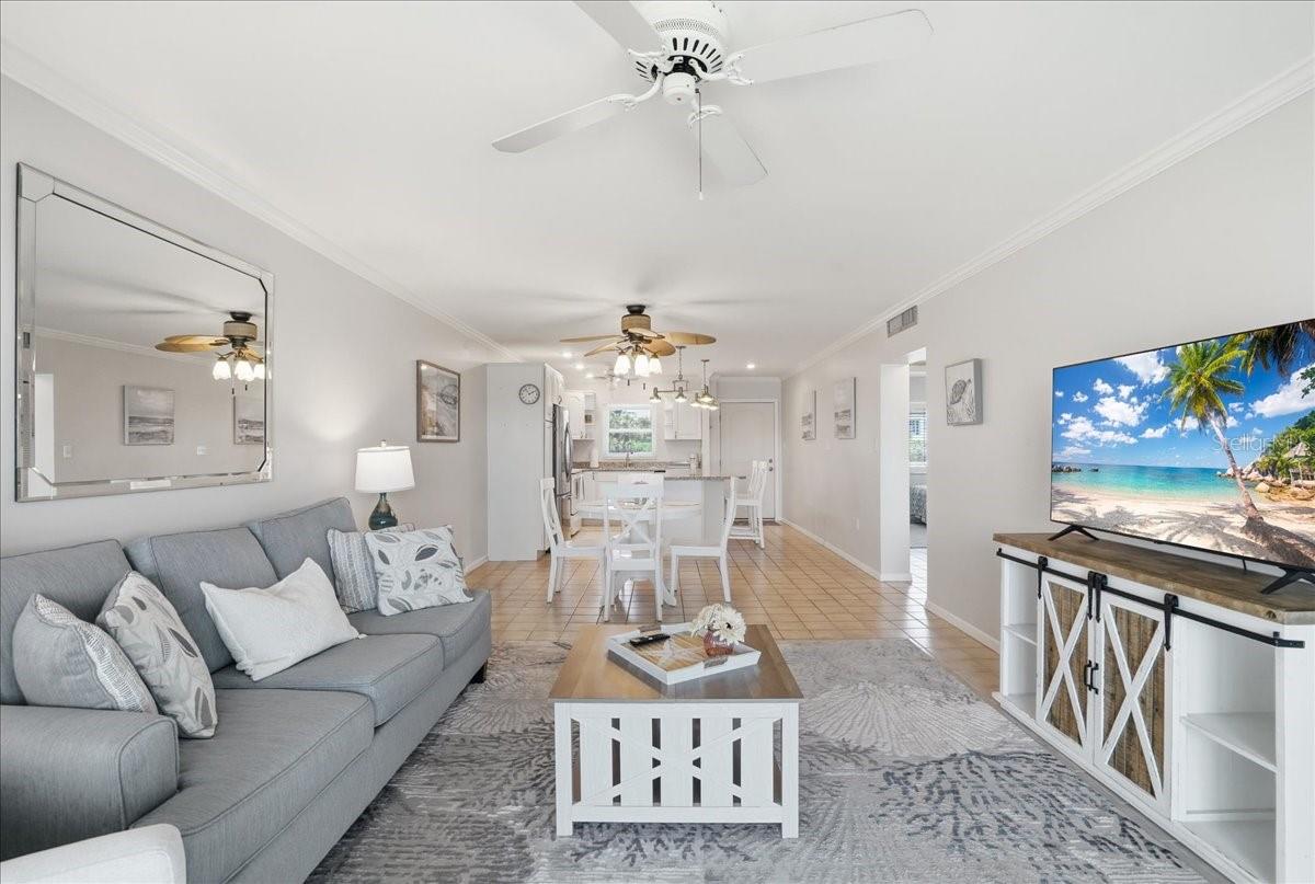 LONGBOAT ARMS - Residential
