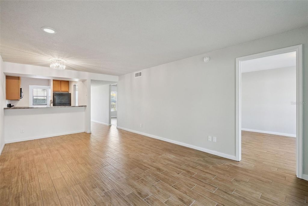 Photo of 3154 Plaza Terrace Drive #3154, Orlando, FL 32803 (MLS # O6388322)