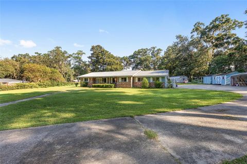 Tiny photo for 301 SW 38th Street, Ocala, FL 34471 (MLS # OM709903)