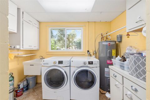 Tiny photo for 301 SW 38th Street, Ocala, FL 34471 (MLS # OM709903)