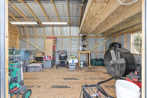 Tiny photo for 301 SW 38th Street, Ocala, FL 34471 (MLS # OM709903)