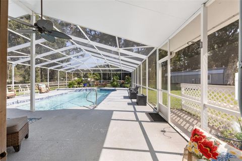 Tiny photo for 301 SW 38th Street, Ocala, FL 34471 (MLS # OM709903)