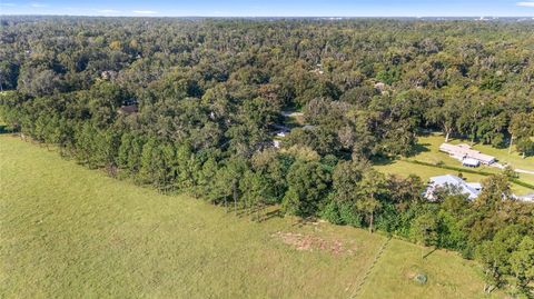 Tiny photo for 301 SW 38th Street, Ocala, FL 34471 (MLS # OM709903)