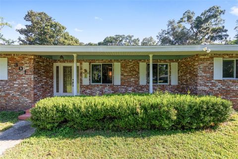 Tiny photo for 301 SW 38th Street, Ocala, FL 34471 (MLS # OM709903)