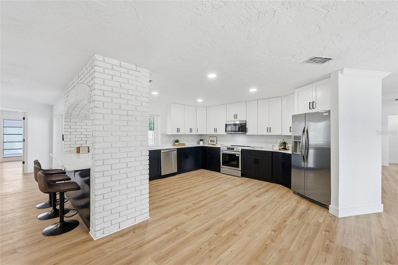 WESTCHESTER OF COUNTRYSIDE - Residential