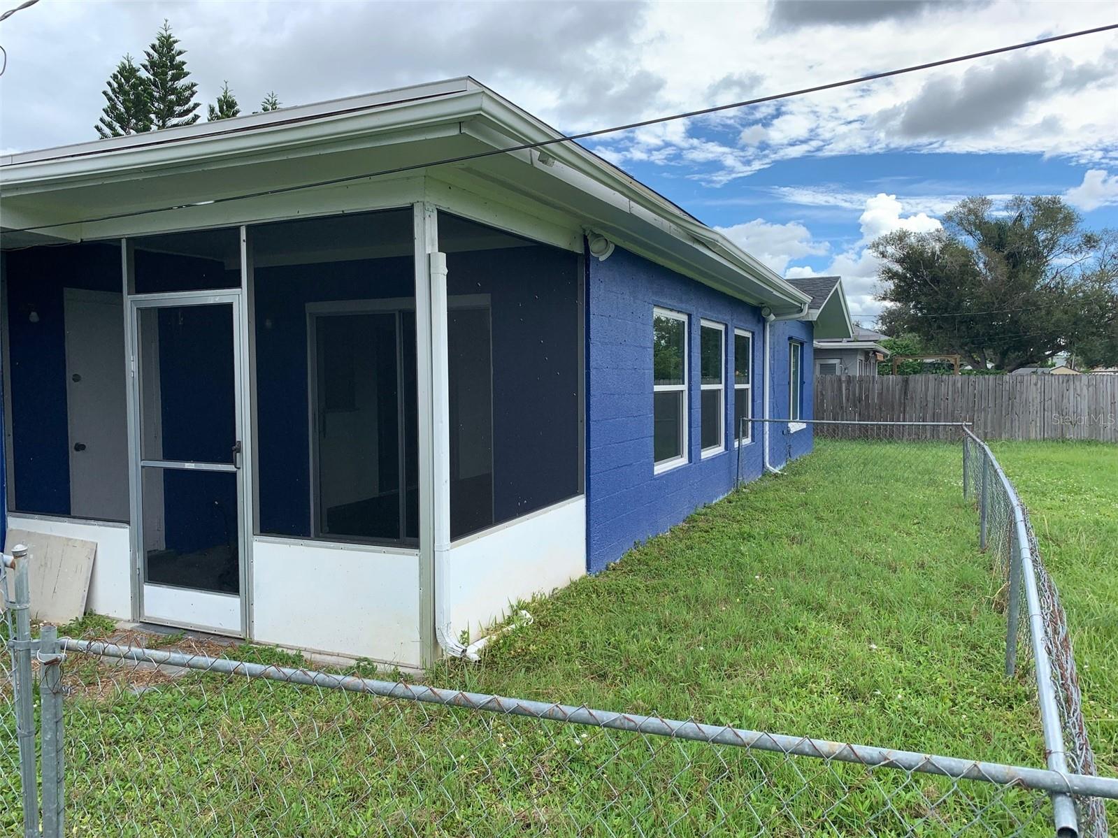 PORT CHARLOTTE SEC 007 - Residential Lease