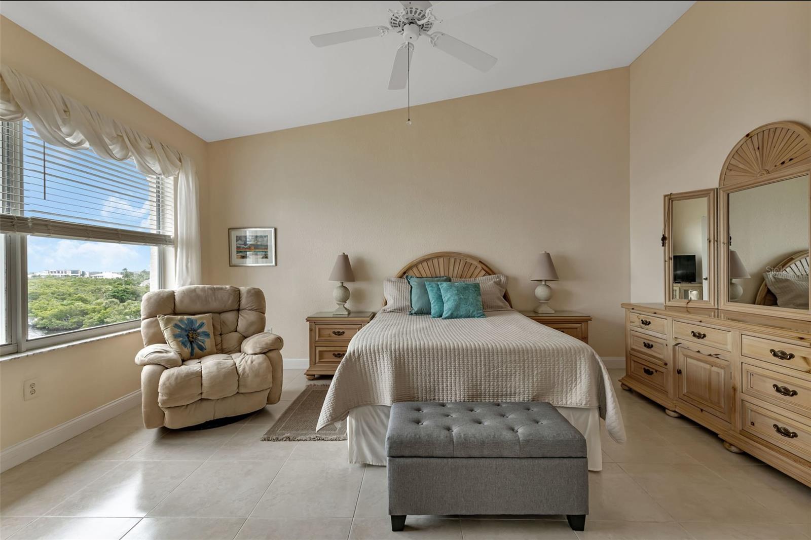 HARBOR WALK PH 03 - Residential