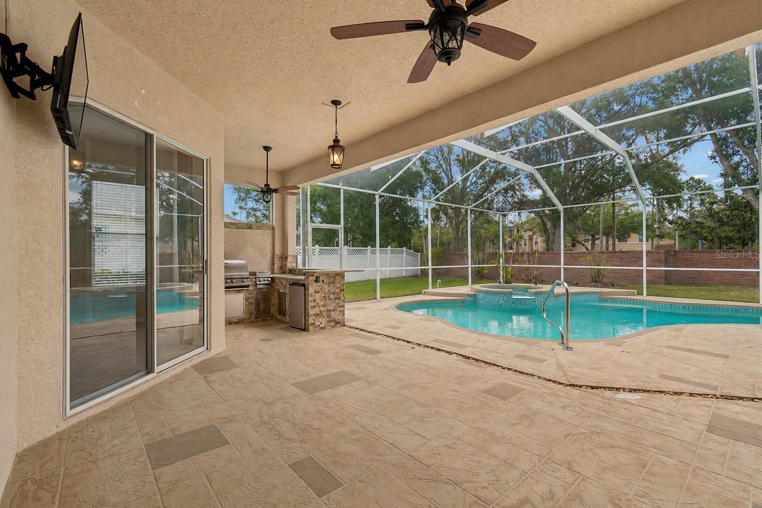 TAMPA PALMS AREA 4 PRCL 21 R - Residential