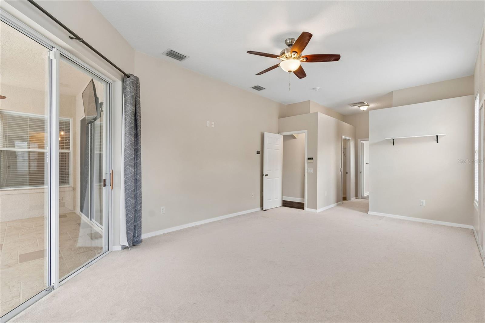 TAMPA PALMS AREA 4 PRCL 21 R - Residential