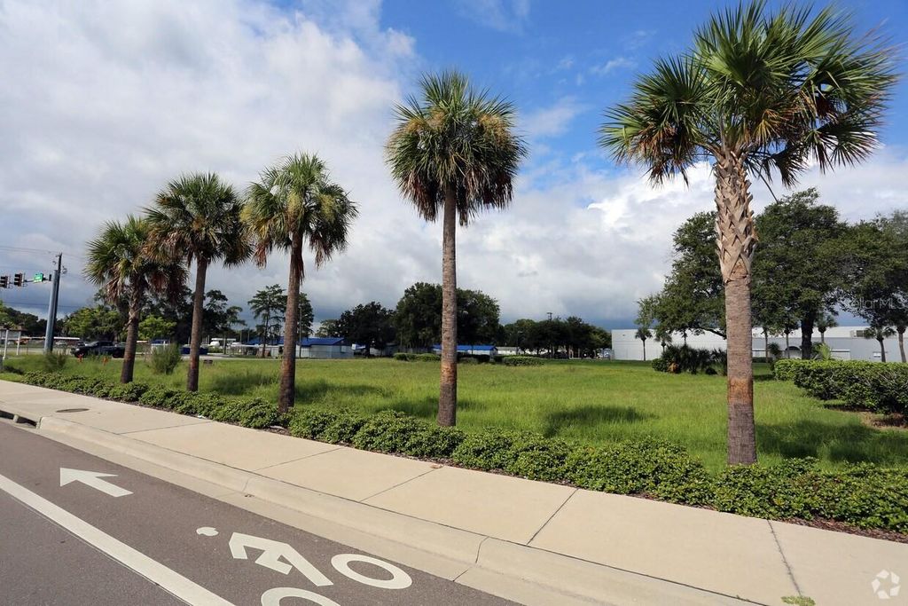 Photo of 4201 W Crest Avenue, Tampa, FL 33614 (MLS # TB8493680)