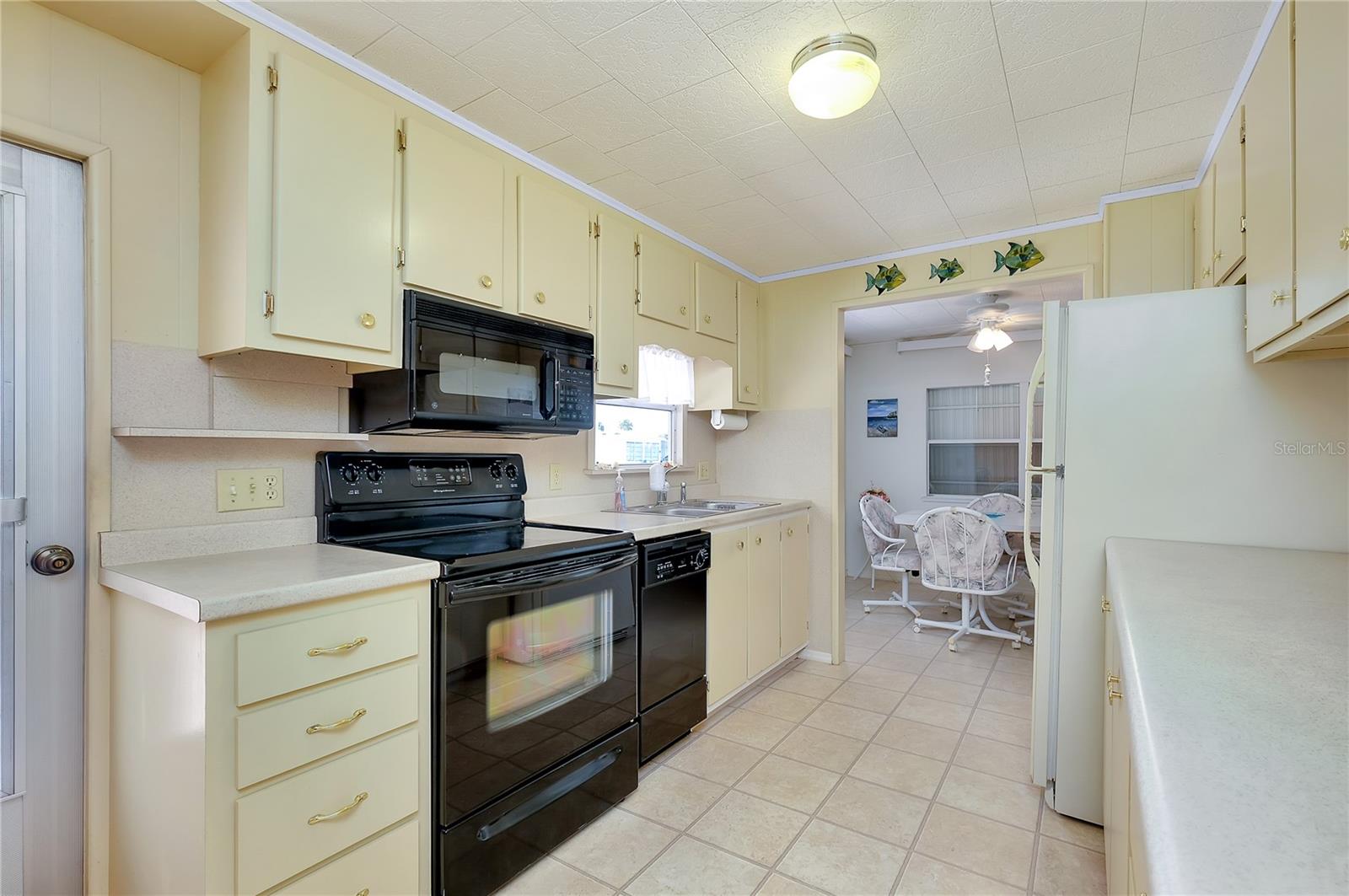 209 ROMA ROAD