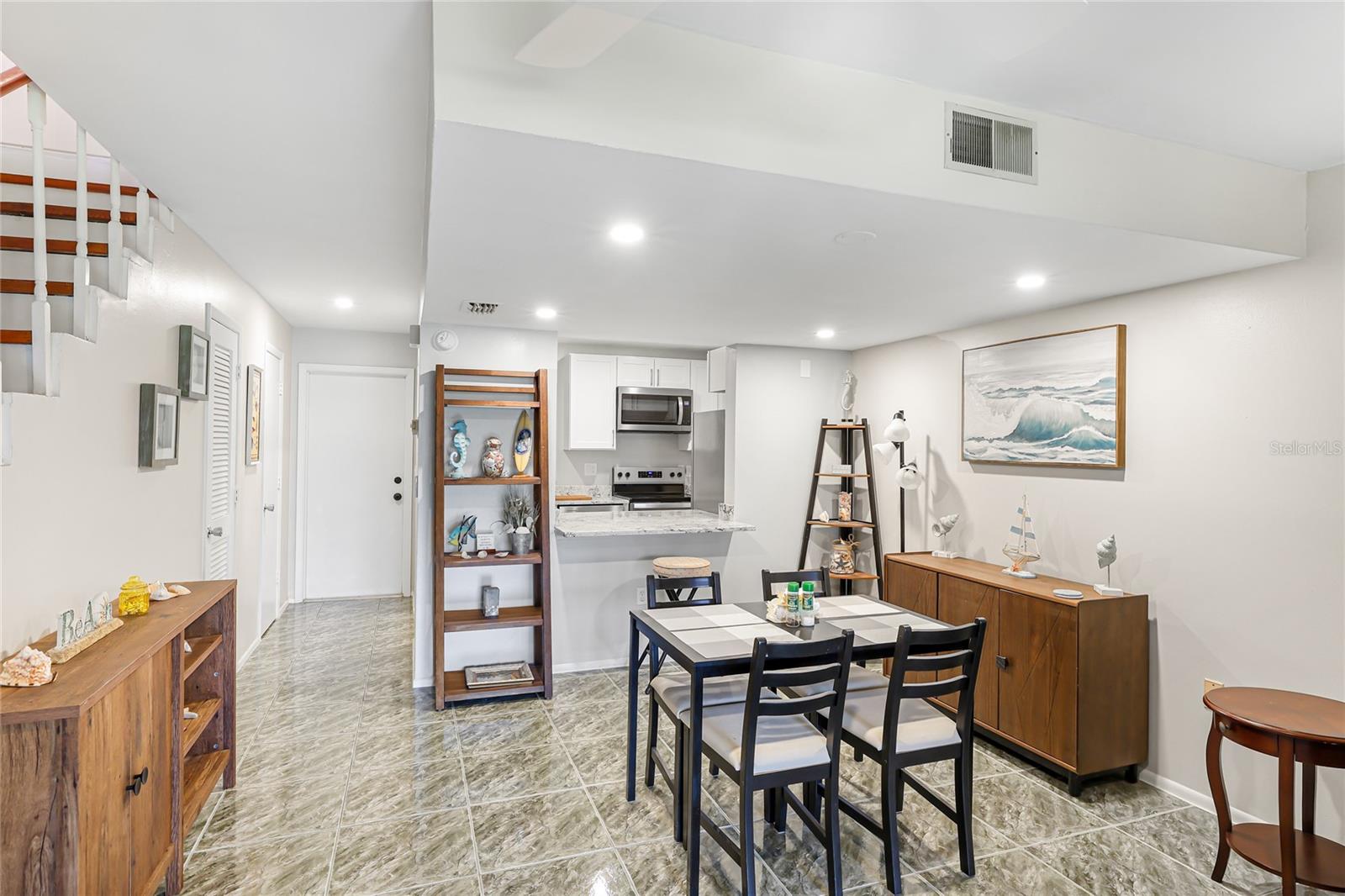 RAMBLEWOOD ACRES - Residential