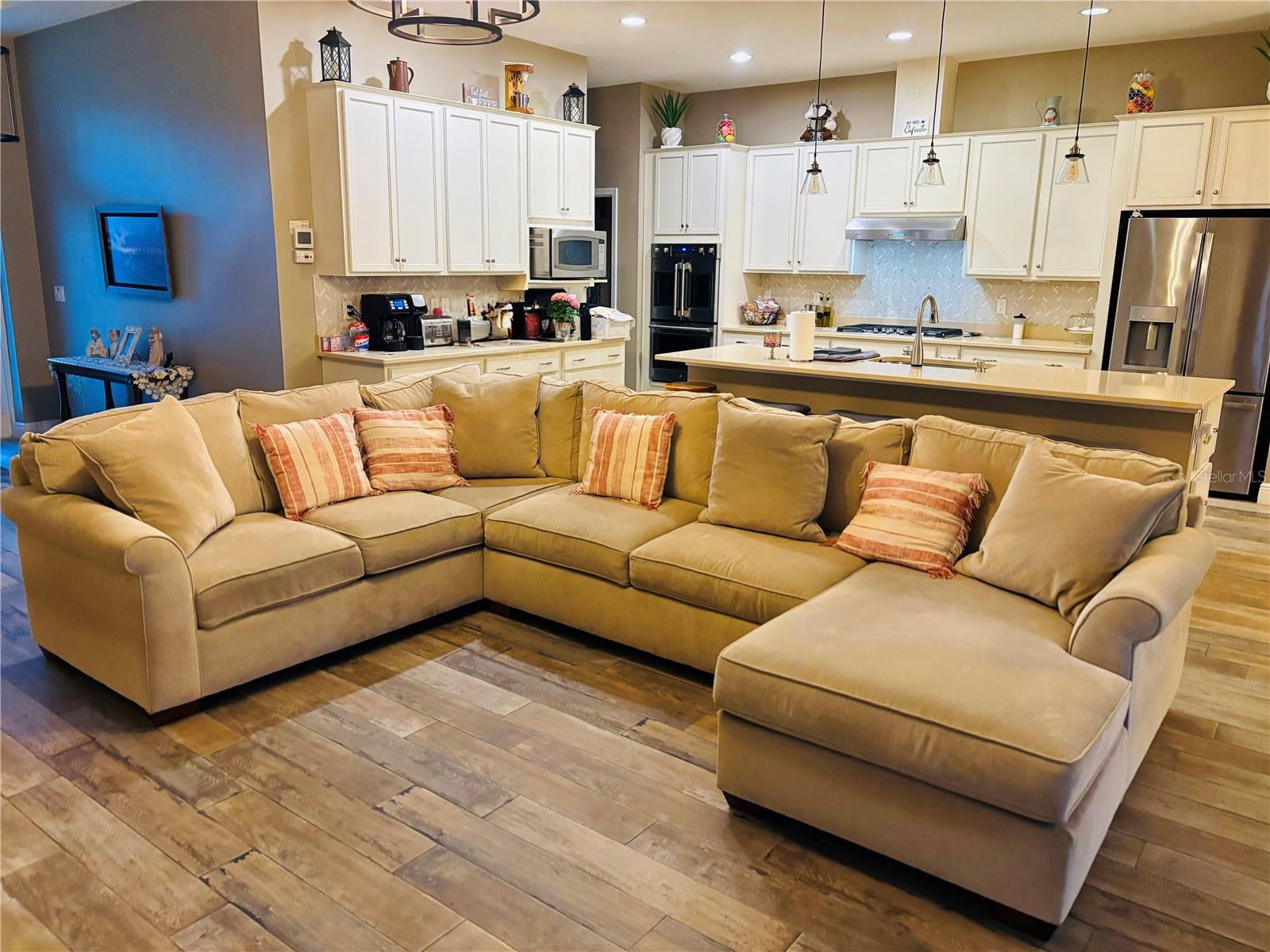 CAPE ORLANDO ESTATES - Residential