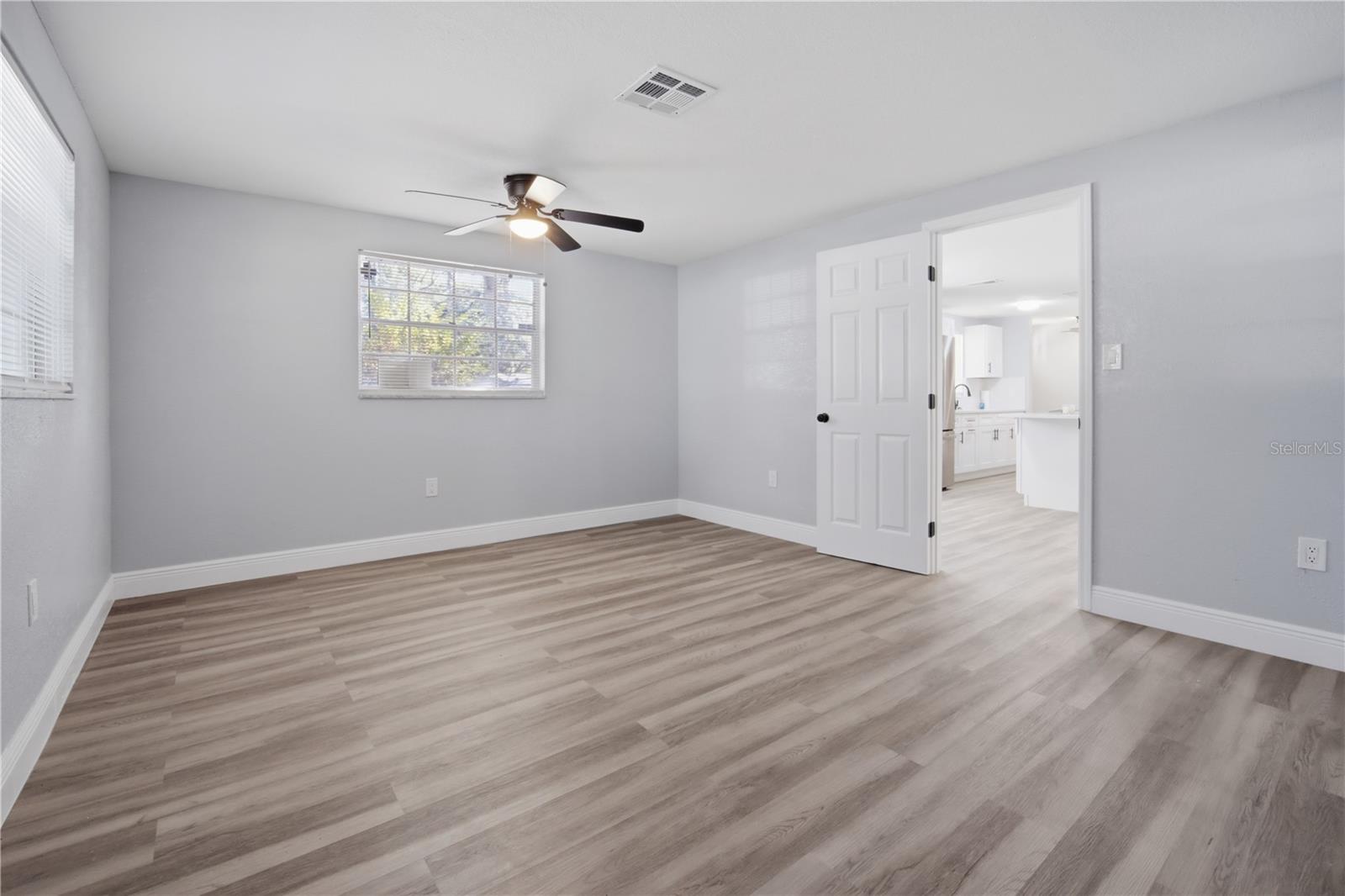 GOLDEN SUB - Residential