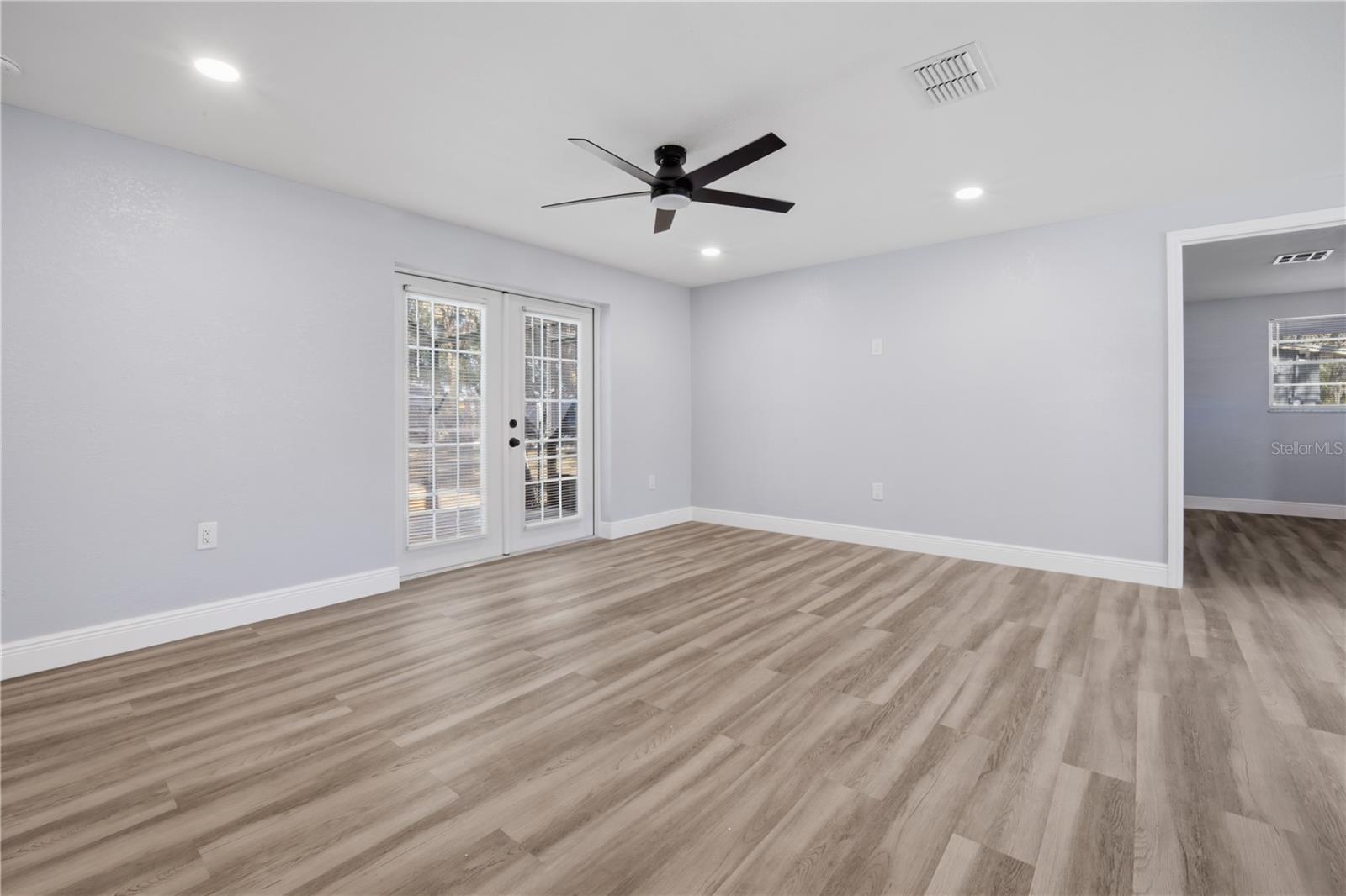 GOLDEN SUB - Residential