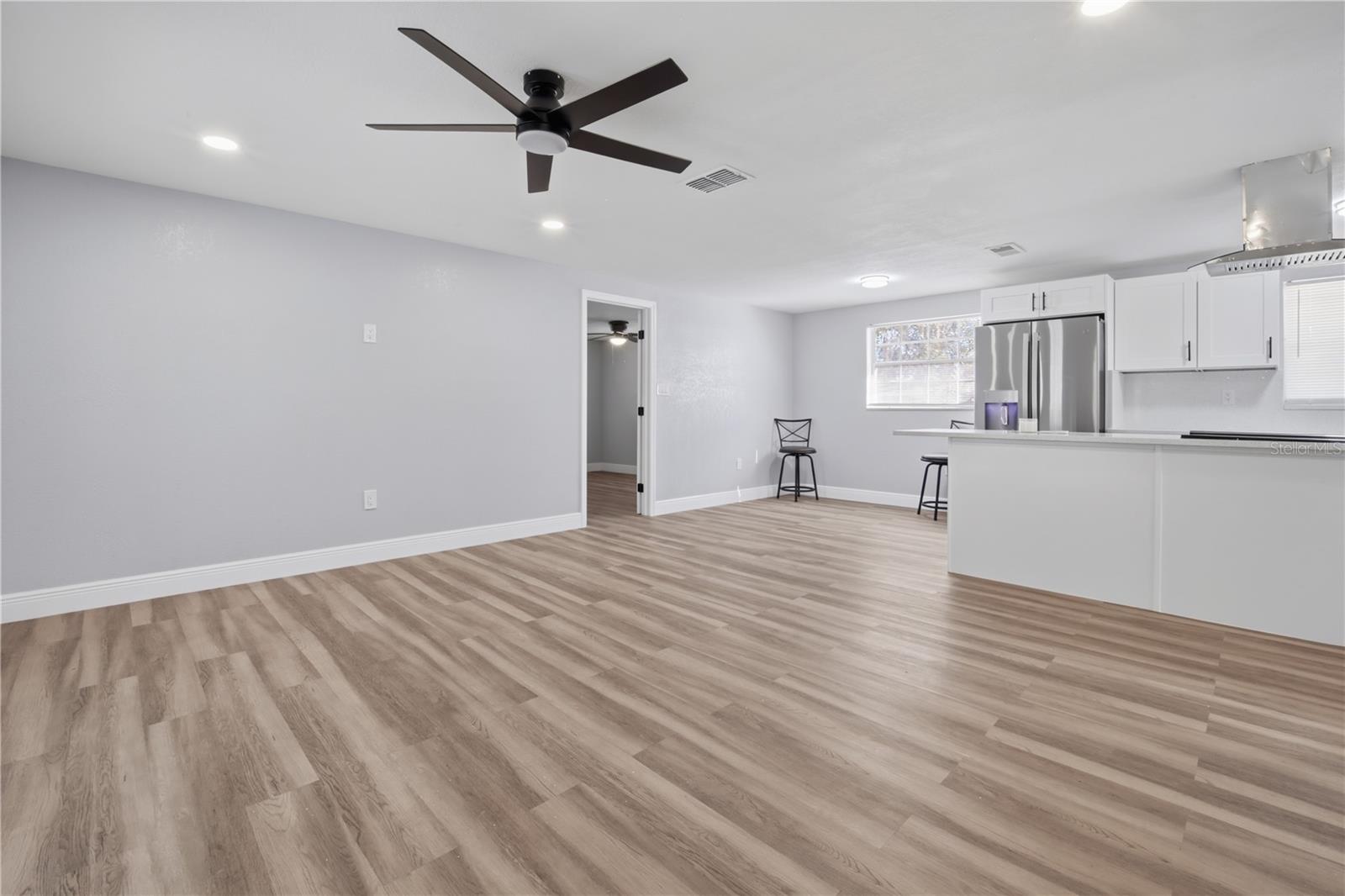 GOLDEN SUB - Residential