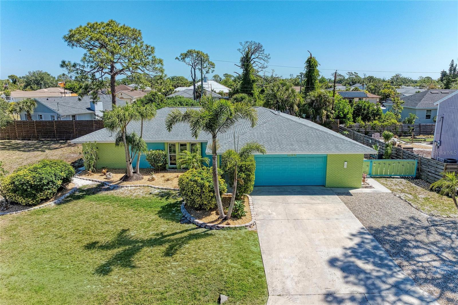 SOUTH VENICE - Residential