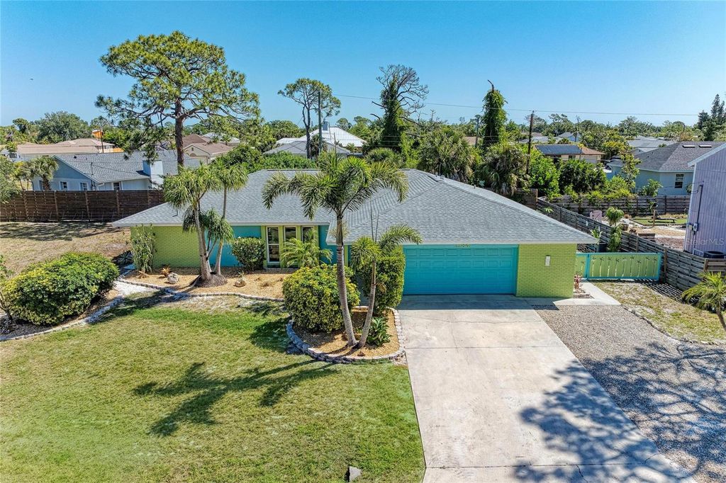 Photo of 1184 Kenisco Road, Venice, FL 34293 (MLS # A4691904)