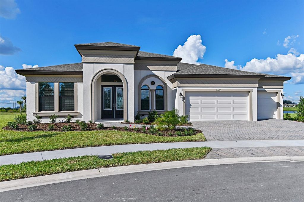 Photo of 5112 Wildwind Road, Apollo Beach, FL 33572 (MLS # J983714)