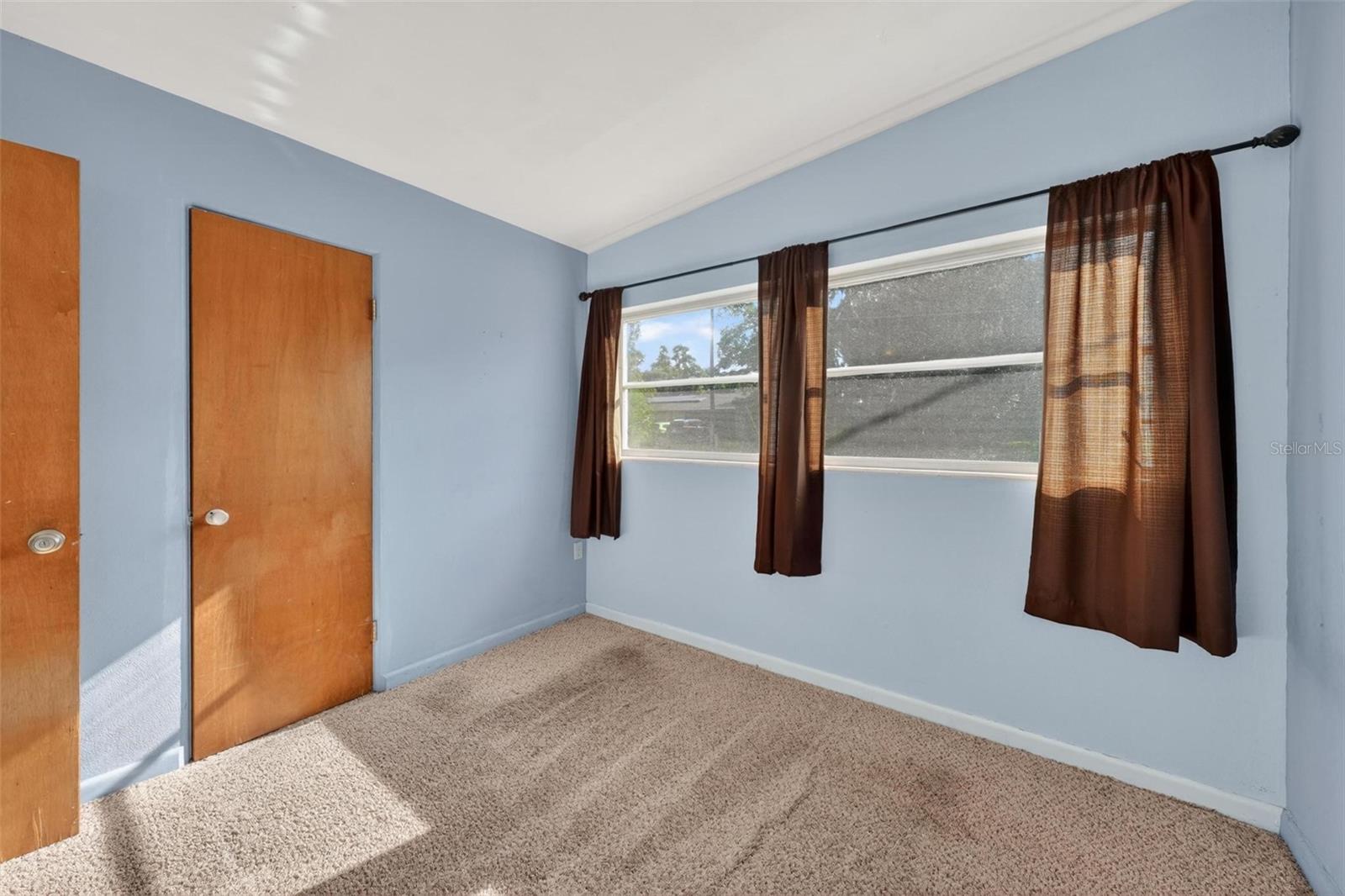 BREEZEE SHORES PT REP - Residential
