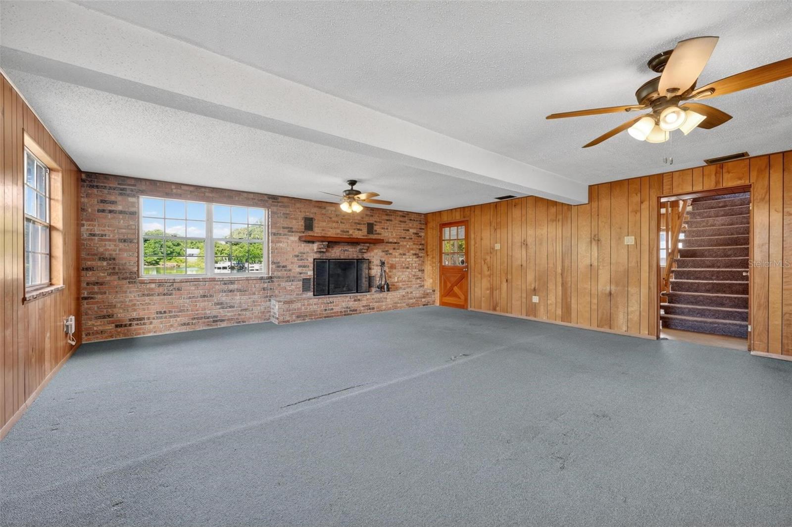 BREEZEE SHORES PT REP - Residential