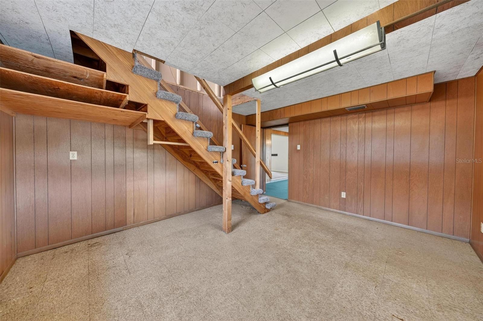 BREEZEE SHORES PT REP - Residential
