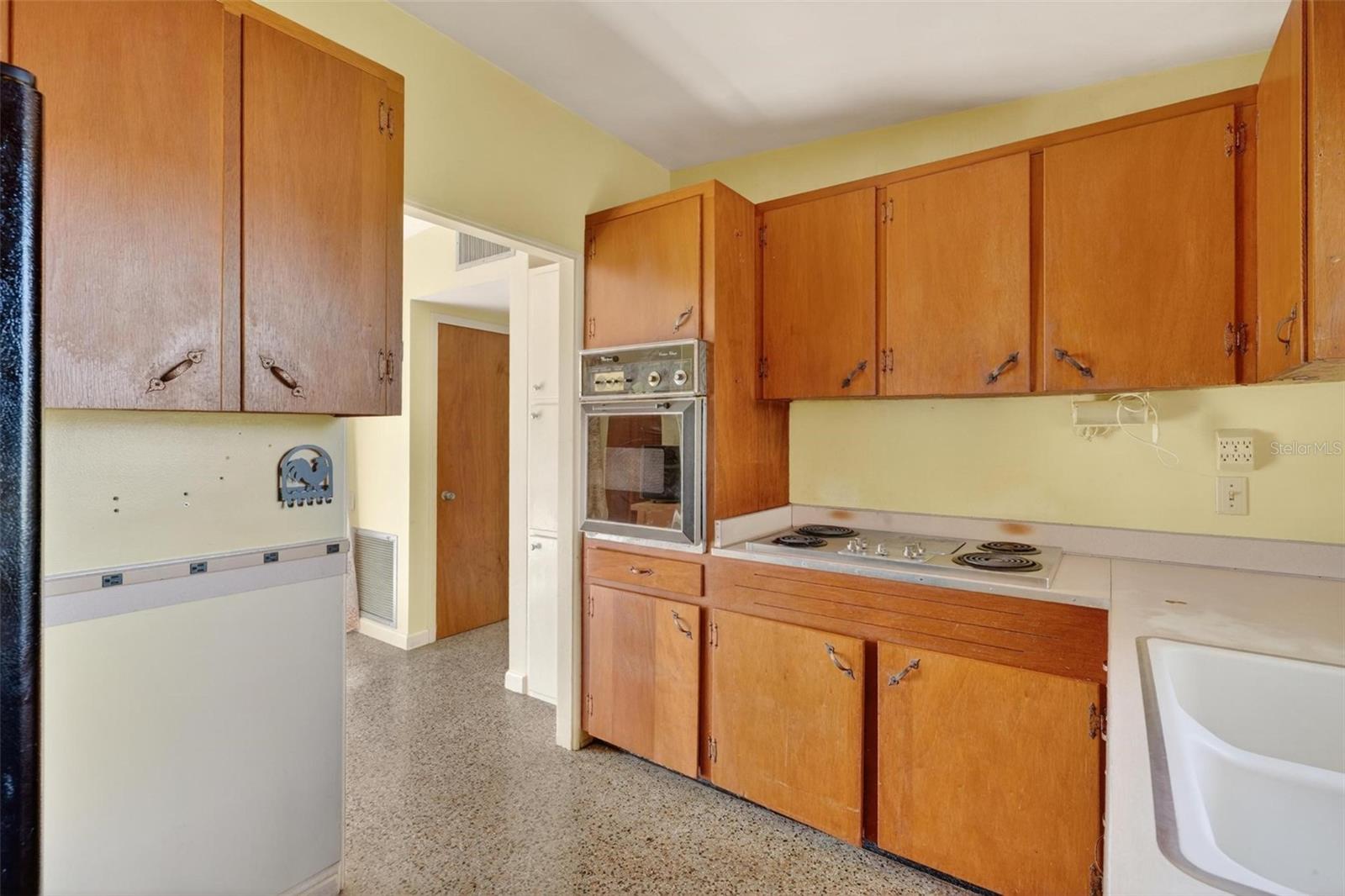 BREEZEE SHORES PT REP - Residential