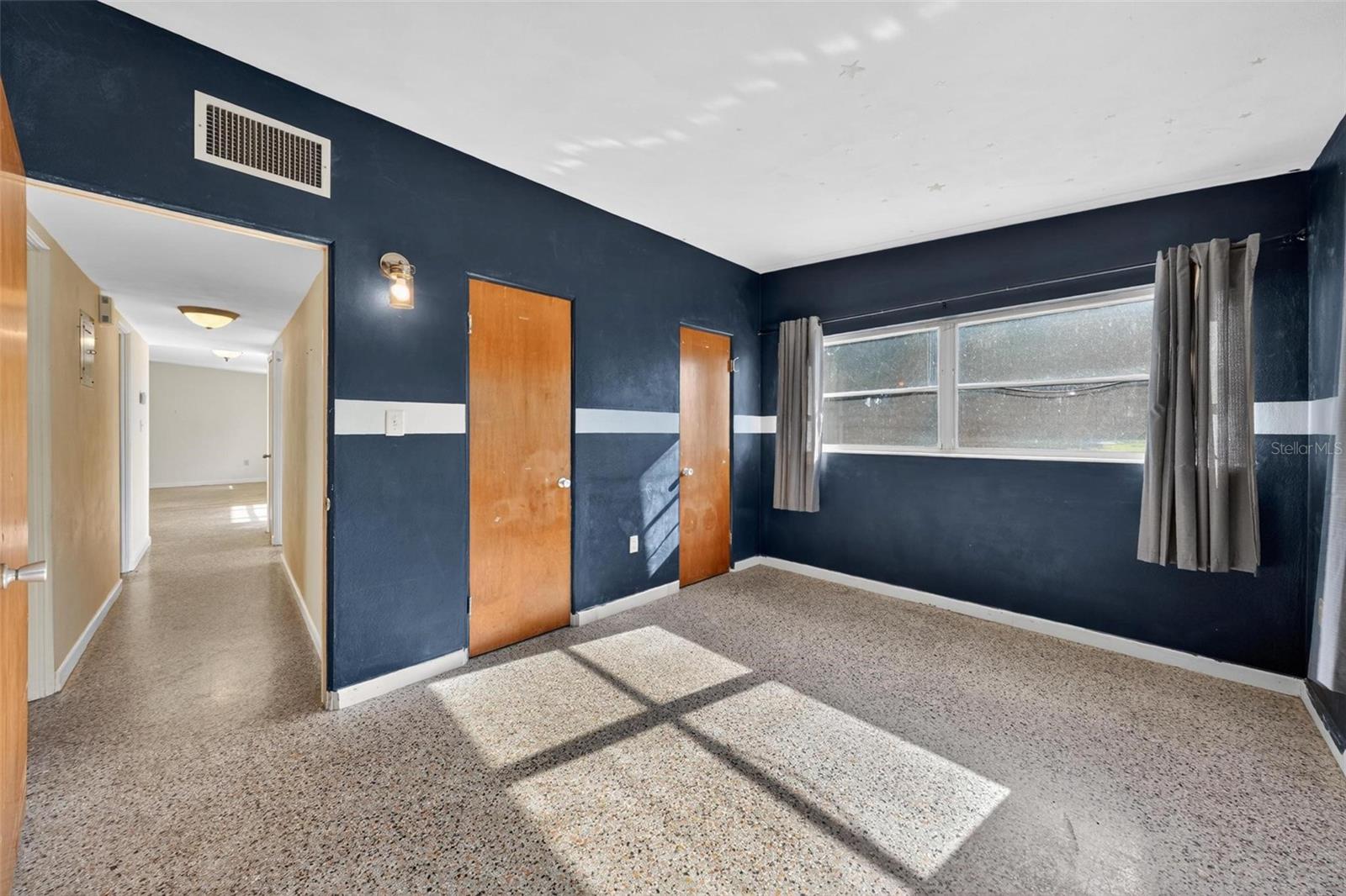 BREEZEE SHORES PT REP - Residential