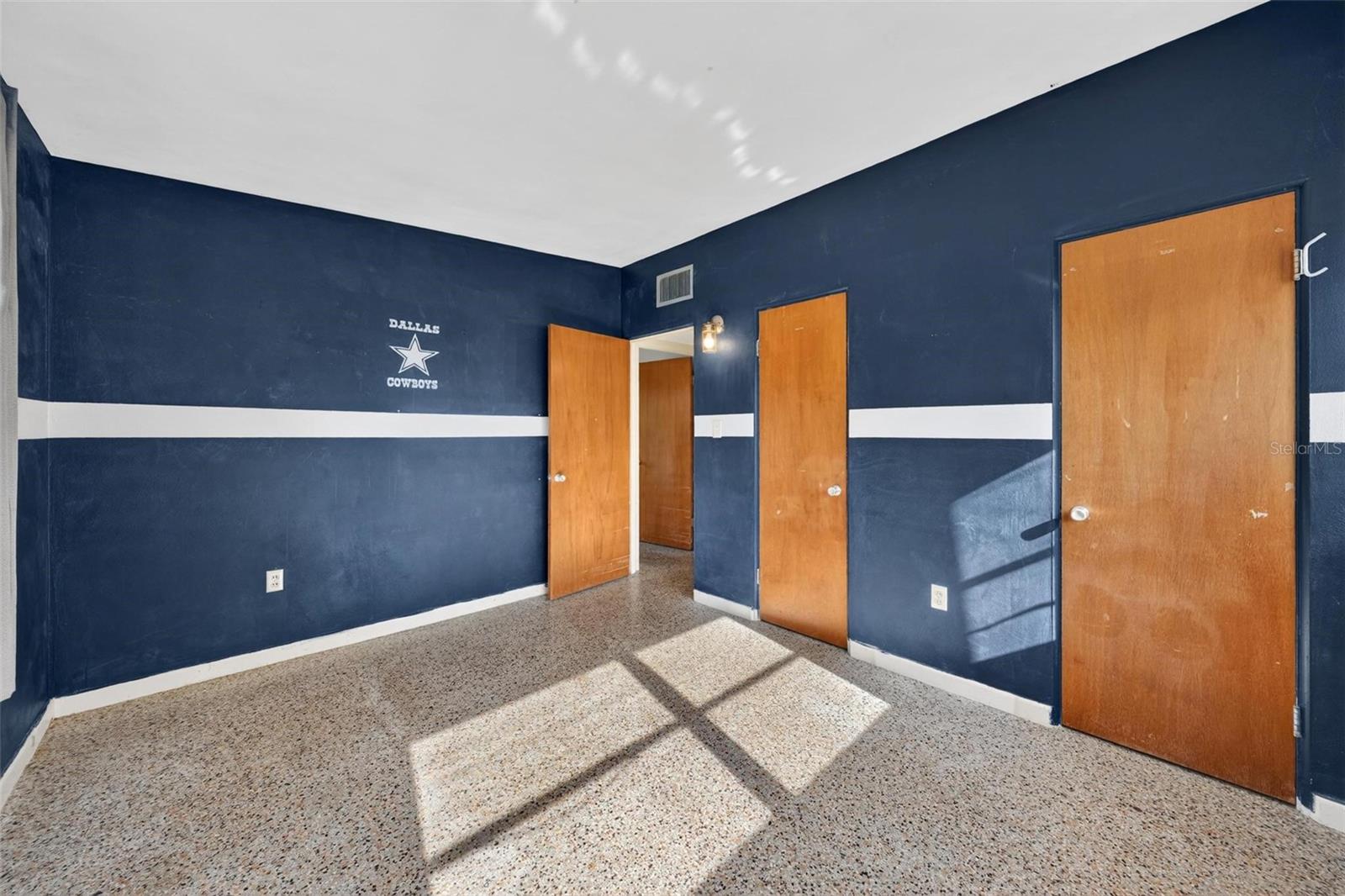 BREEZEE SHORES PT REP - Residential